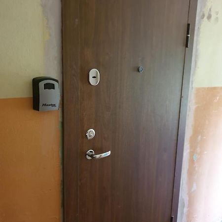 Studio Rent In ซาราเซ ภายนอก รูปภาพ