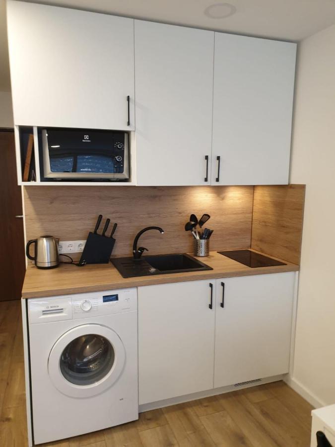 Studio Rent In ซาราเซ ภายนอก รูปภาพ